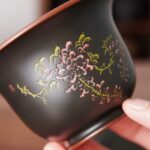 Qinzhou Nixing Pottery Gaiwan with Hand Painted Peony & Wisteria - 画像 2